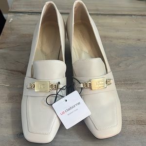 Liz Claiborne Cream with Gold Block Pumps - NWT